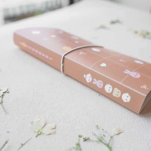 Brown Cottonberi Friends Sticker Album